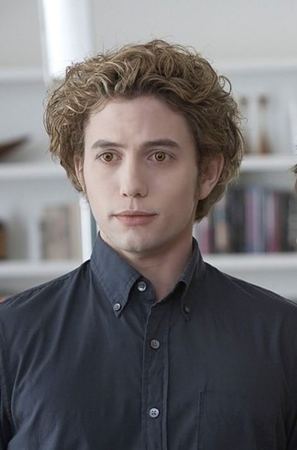 10. Джексон Рэтбоун (Джаспер Хейл)