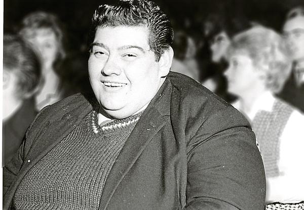 Angus Barbieri, 1965 yılında 207 kiloydu ve obez kategorisinde yerini almıştı. Kilo vermeyi kafasına koyan Barbieri, doktorlarının ona önerdiği ilginç bir diyet programını kabul etti.
