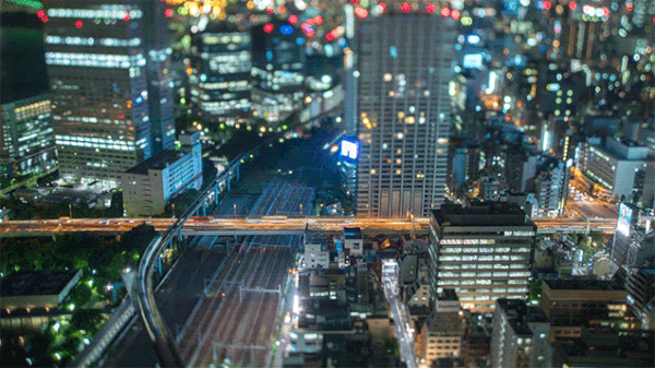 10. Küresel teknoloji devlerinin yuvası olan; ulaşım teknolojileriyle de tüm dünyaya örnek olan Tokyo, Japonya.