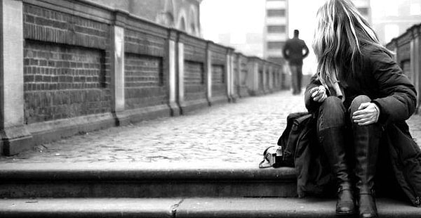 14. Не пытайся выяснять отношения с людьми, которые тебя разочаровали. Молча оставь их вместе со всем барахлом наедине.