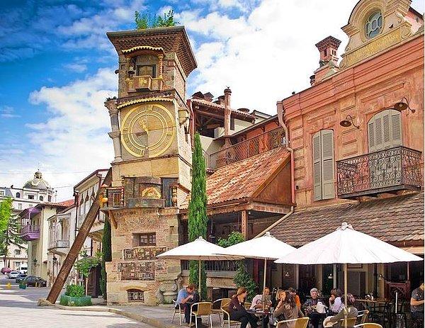 12. Gürcistan'ın başkentini keşfetmek için: Tiflis.