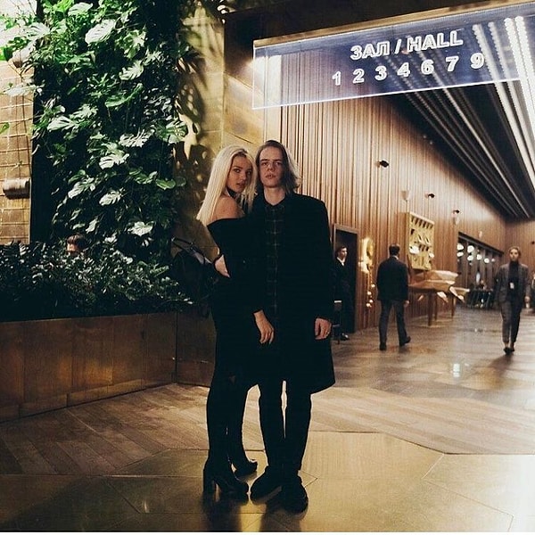 1. Алеся Кафельникова встречается с рэпером Pharaoh