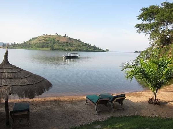 2. "Озеро смерти"