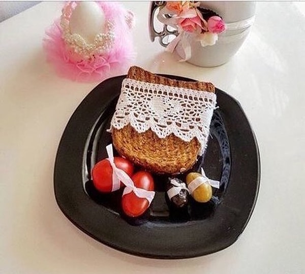 4. Что бы вы написали под фоткой человека, который выставляет в Инстаграм все, что он ест, а вас это сильно раздражает?