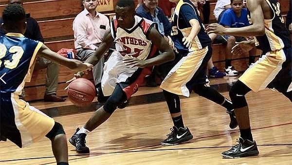 11. Спорим, что ты никогда не обращал внимание на скрип обуви баскетболистов во время игры?