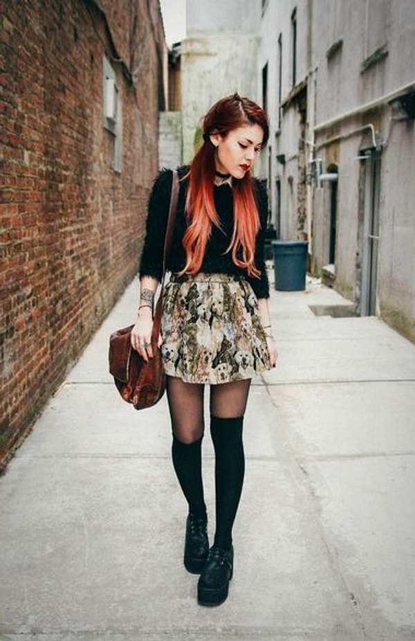 11. Только посмотри, как женственно смотрится образ с юбкой-колокольчиком!