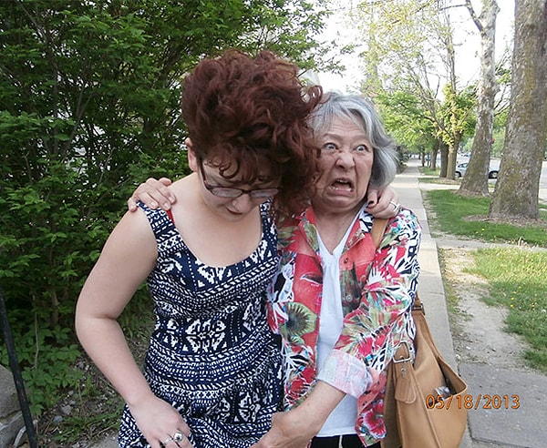 22. "Я впервые показала свою тату бабушке"