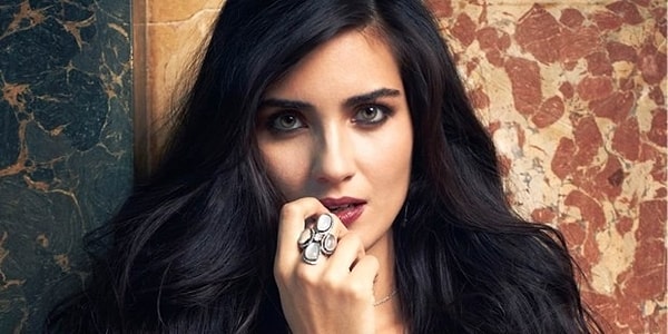 Вы только пытаетесь показаться невинным(-ой), но на самом деле это не так...