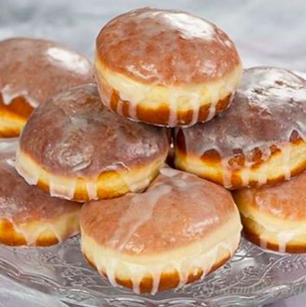 7. Pączki или пончики с мармеладом едят в Польше