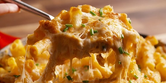 Sündüre Sündüre Yemek İçin Delireceğiniz 11 Kaşar Peynirli Uzayan Tarif