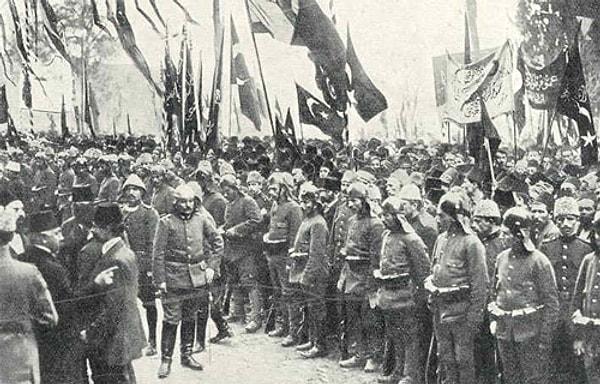 1918'de I.Dünya Savaşı'ndan çok büyük kayıplarla ayrılan Osmanlı'da İttihat ve Terakki rüzgarı birden kesilivermişti.