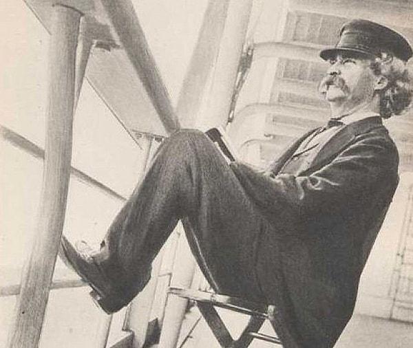 Mark Twain, 1867’de USS Quaker isimli gemiye arkadaşlarıyla atlayarak uzun bir yolculuğa çıktı. Rotasında İstanbul da bulunuyordu.