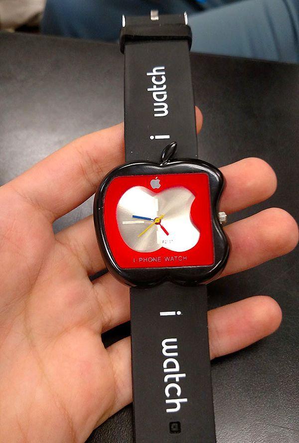 21. “Friend bought $600 Apple watch off eBay. This is what came.”