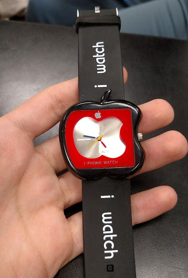 21. “Friend bought $600 Apple watch off eBay. This is what came.”