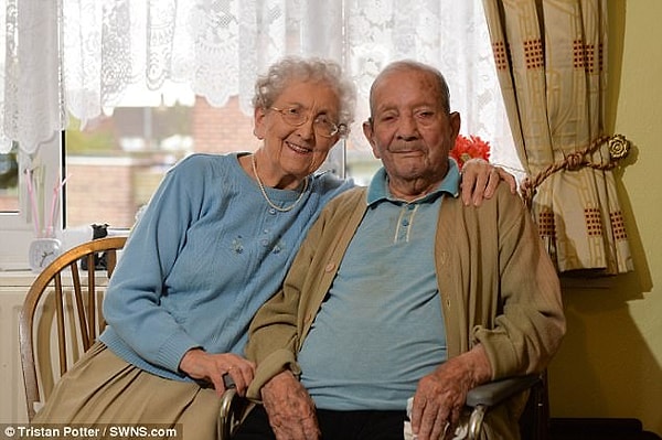 10. «У нас такая хорошая, сильная семья, и все любят моего Джорджи» — так закончила свой рассказ Филис