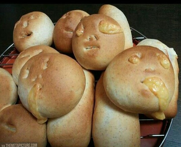 1. Умирающие булочки. А ведь они должны были улыбаться...