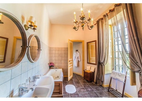 4. И сколько будет стоить остановиться в этой волшебной стране?