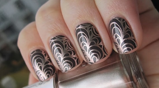 15 идей маникюра для тех, кто обожает металлик