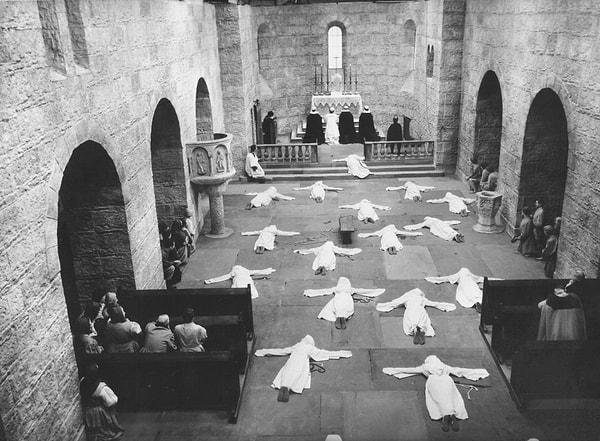 3. Mother Joan of the Angels (1961)