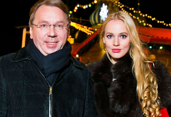 8. Кто же они друг другу?