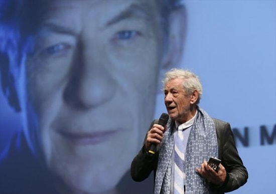 Ian Mckellen'ın 'Açık Bir Eşcinsel Olarak' İfadesi Çevrilmedi, İKSV'den Açıklama Geldi: 'Kasıtlı Değil'