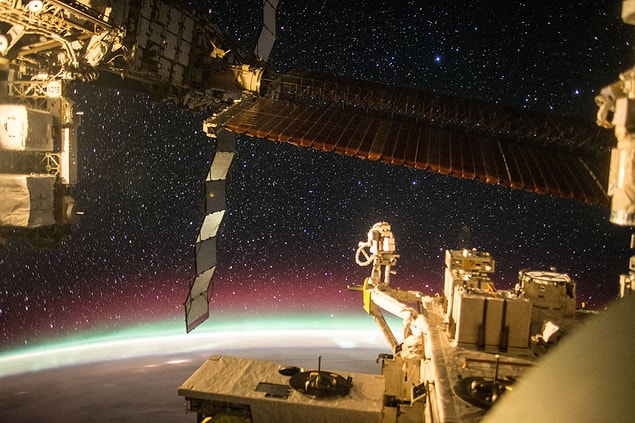 10. Aurora and Stars From the Space Station's JEM Window