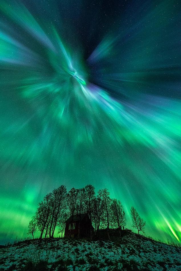 13. Fast Solar Wind Causes Aurora Light Shows