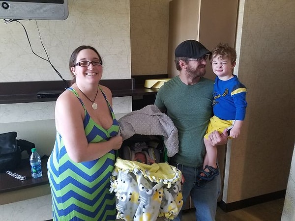 4. Тот момент, когда ребенок понял, что сестра едет с ним домой