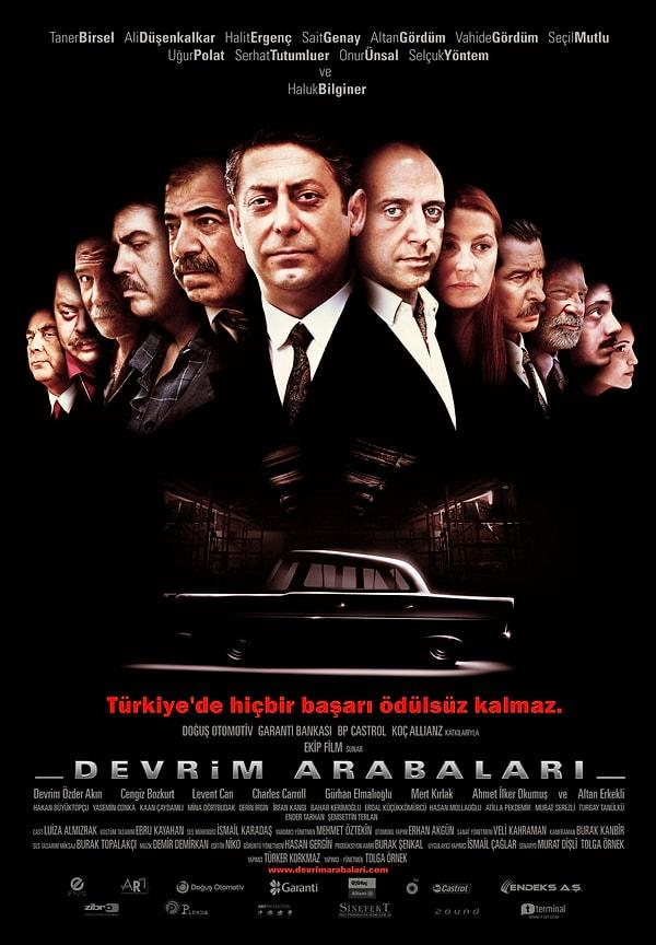 14. "Türkiye'nin ilk yerli arabasının başarı hikayesini konu edinen 'Devrim Arabaları' filminin sloganı belli oldu: Türkiye'de hiçbir başarı ödülsüz kalmaz."