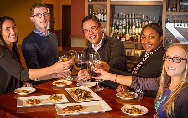 12. Раз в неделю встречаешься с коллегами после работы