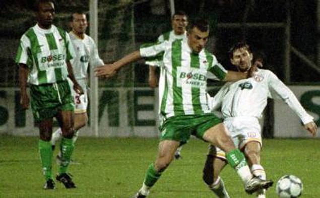 1. Bursaspor 5-0 Galatasaray / 2001-2002