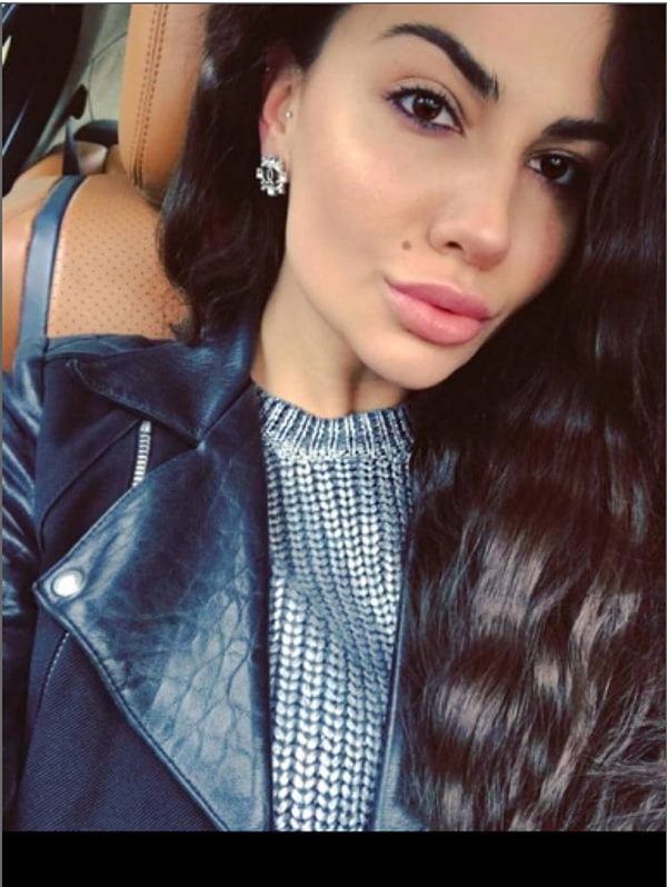 7. В проекте уже наметилось несколько главных претенденток: Даша, Мадина и Леся.