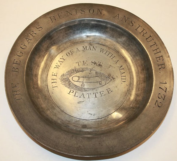 2. В 1732 году члены Шотландского Клуба Джентльменов занимались только тем, что играли на волынках и курили трубки, так ведь?