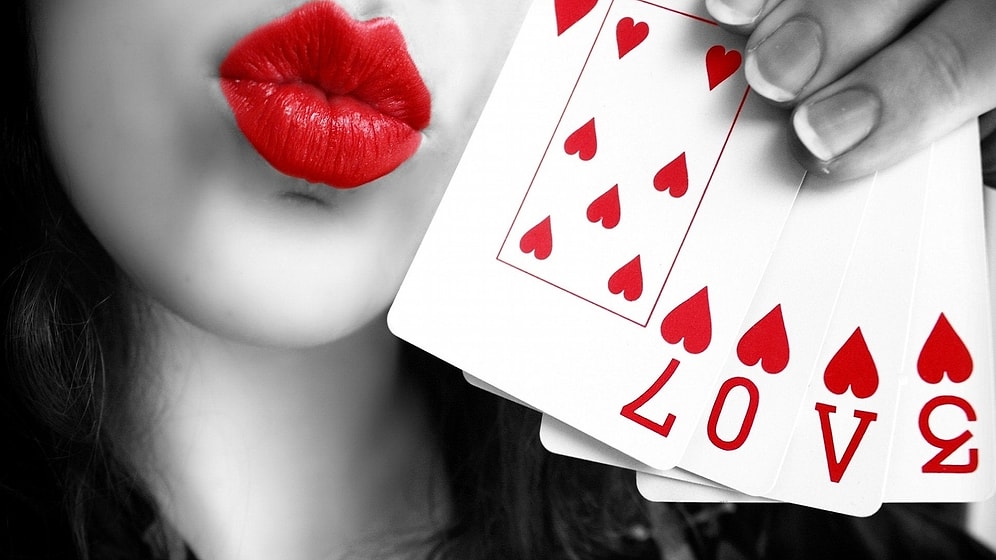 Bu İskambil Falı Evleneceğin Kişinin Adını Söylüyor!