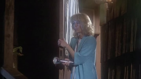 11. А фонарики всегда гаснут в самый неподходящий момент