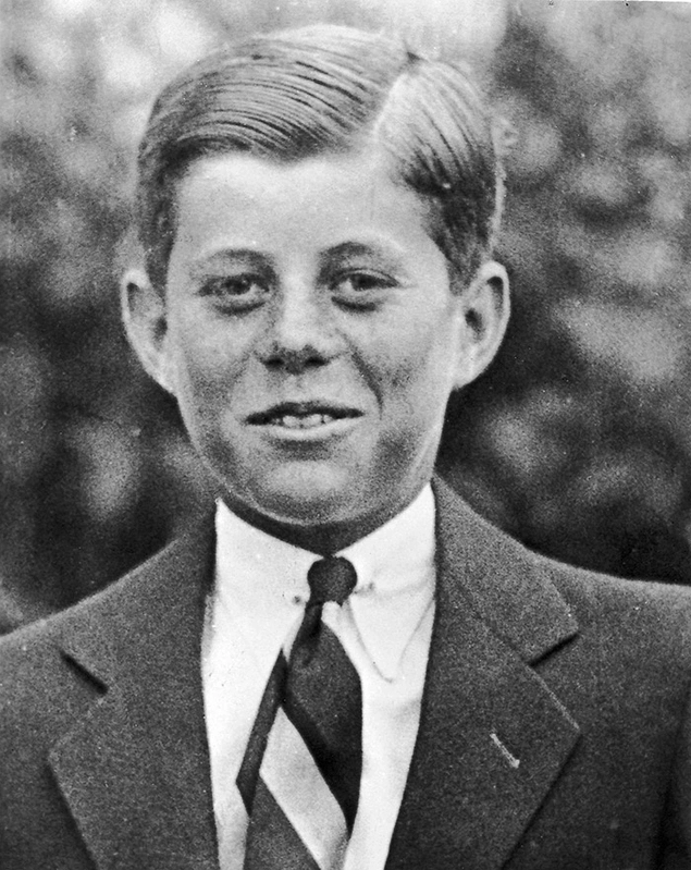 Джон Ф. Кеннеди в возрасте 10 лет, 1927 год.
