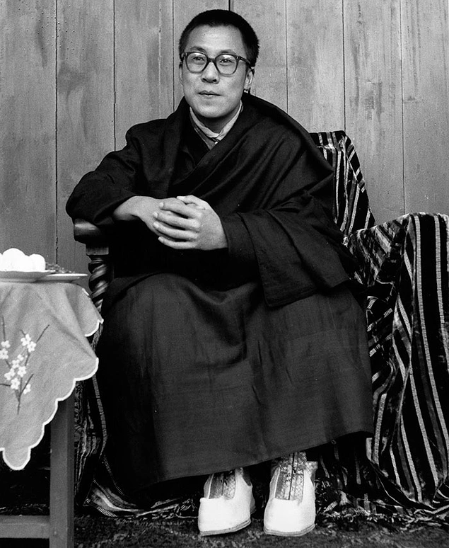 14-й Далай-лама в юности.