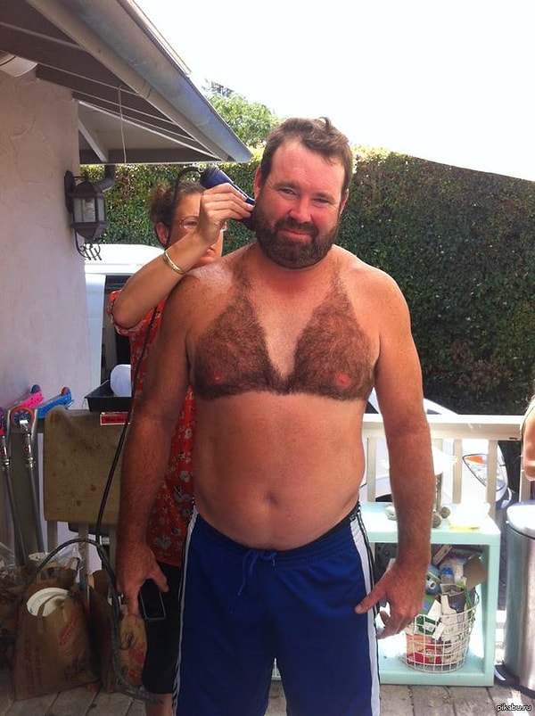 2. Может быть, вам нужно немного больше внимания уделять своему внешнему виду и гигиене.