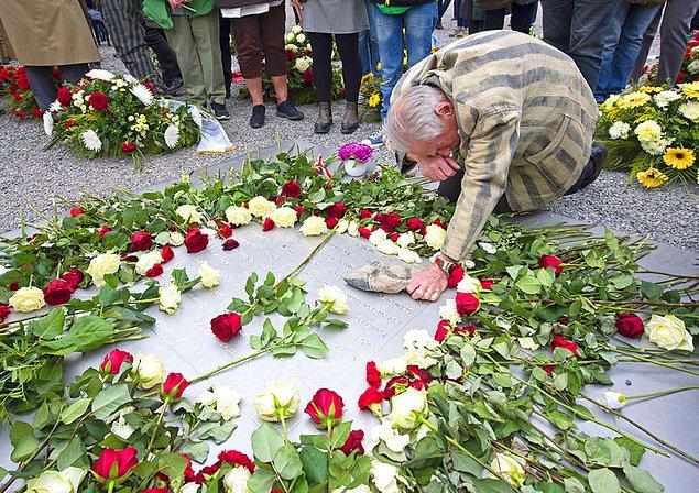 22. Nazi konsantrsayon kampı felaketzedesi, Ukrayna vatandaşı Alexander Bytschok Almanya'da yapılan 72. yıldönümü seremonisinde, 11 Nisan.