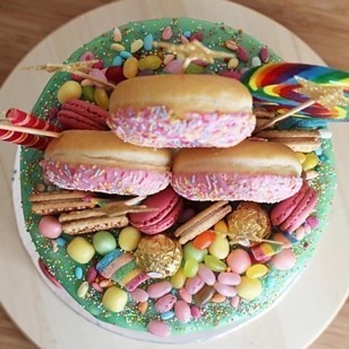 These amazing cakes are the work of 23-year-old Lily McLeod, a self-taught baker from Glasgow.