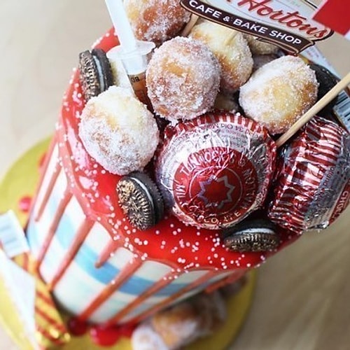 This cute cake celebrates Canadian café chain Tim Horton's, which will be opening in Glasgow soon.