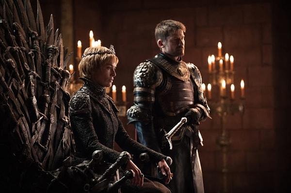 1. Cersei, Baelor Septi'ni yerle bir ettikten sonra Jaime ile tekrar bir arada.