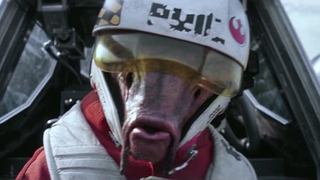 35. X-Wing pilotlarından biri olan Ello Asty, ismini Beastie Boys albümü Hello Nasty'den alıyor.