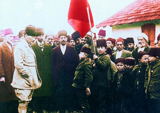 Özlüyoruz Atam! Genelkurmay Başkanlığı'nın Yayınladığı Renklendirilmiş Atatürk Fotoğrafları