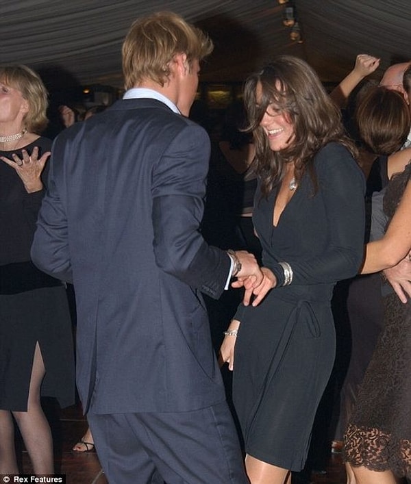 5. А после этого фото, где они танцуют вместе, все просто сошли с ума.