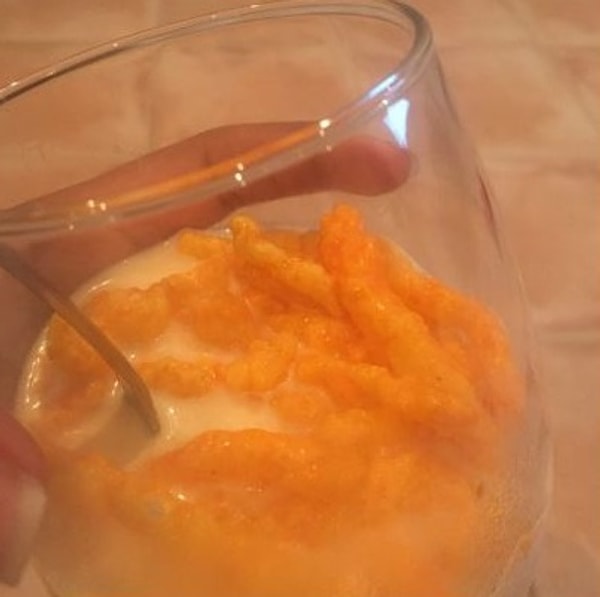 1. Читос + молоко