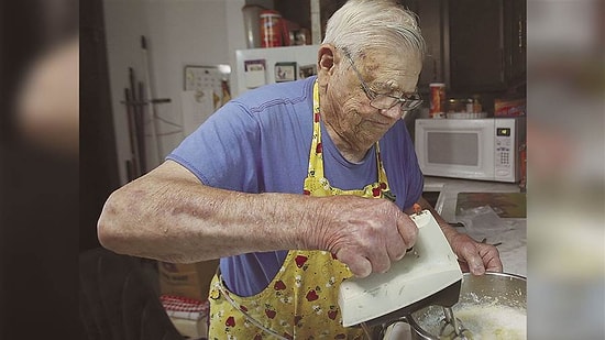 Трогательная история 98-летнего мужчины, который за год испек более 144 пирогов