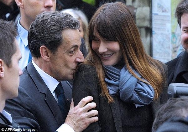 Oysa Fransa'nın eski cumhurbaşkanı Sarkozy ve eşi Carla Bruni arasındaki yaş farkı hiç de böyle garipsenmiyordu.