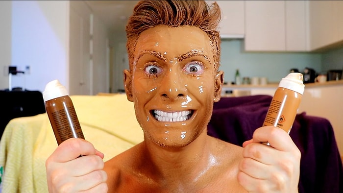 Suratına 100 Kat Sahte Bronzlaştırıcı Sprey Sıkan Rahatsız Adam