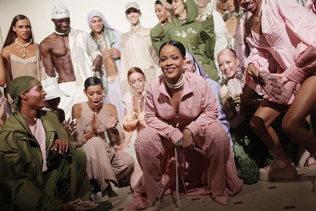 2. The collection she has prepared for Puma is adored by many people around the world. Each Fenty collection breaks the record of the previous years.